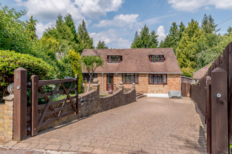 Wyatts Close, Chorleywood, WD3