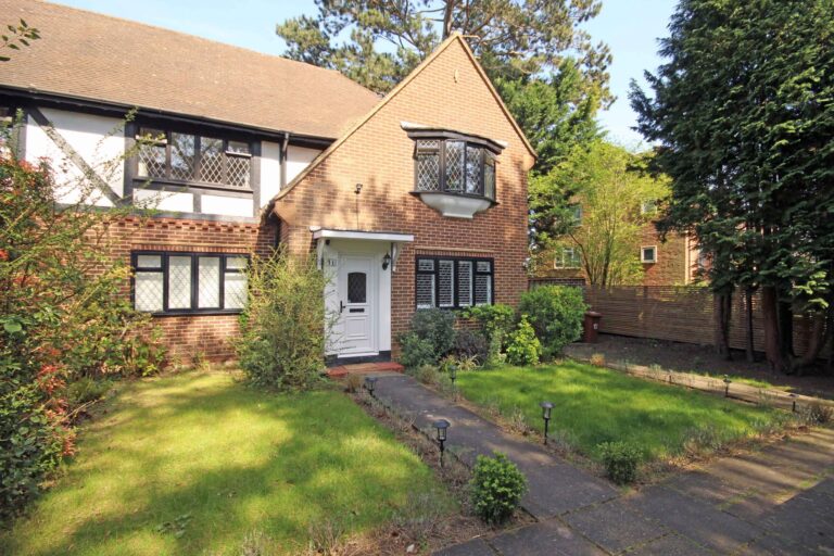 Chigwell Hurst Court, Pinner, HA5