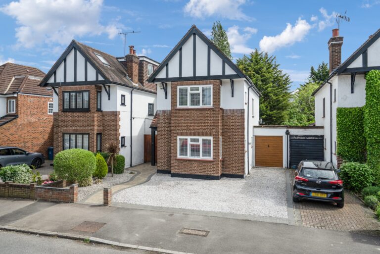 Pinner View, North Harrow, HA1