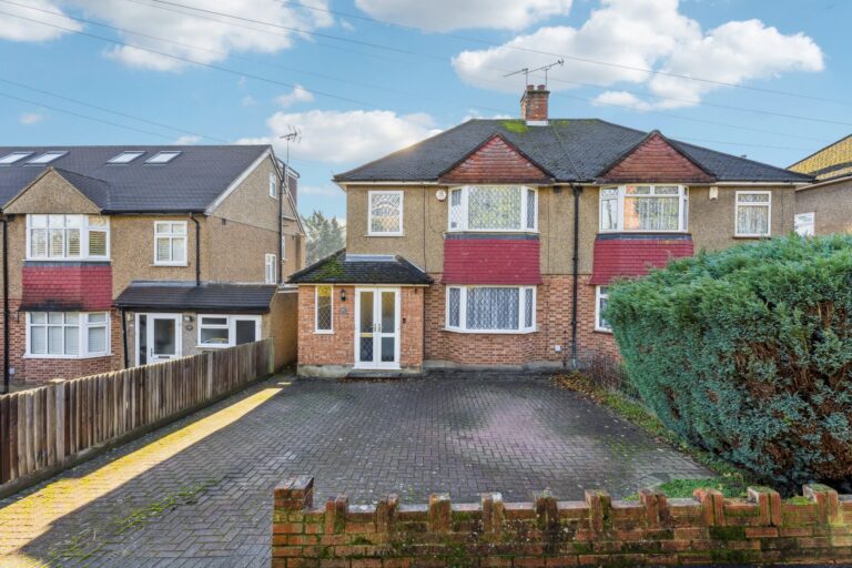 Hornhill Road, Maple Cross, Rickmansworth, WD3