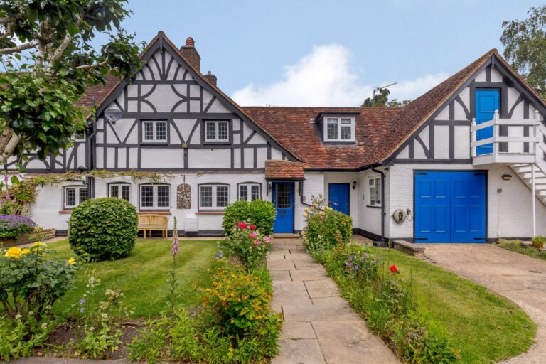 Waxwell Lane, Pinner, HA5