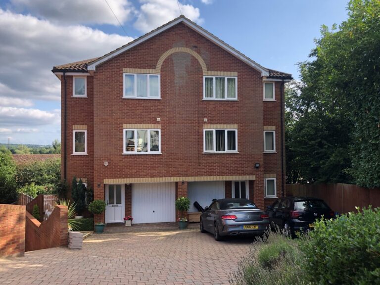 Hazelbank, Croxley Green, WD3