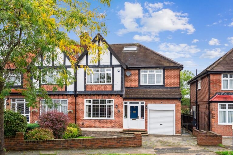 Greystoke Avenue, Pinner, HA5