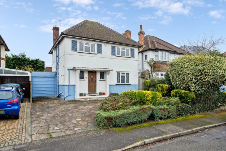 Winchester Drive, Pinner, HA5