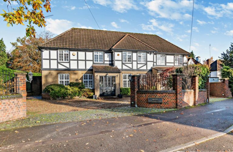 Paines Lane, Pinner Village, HA5