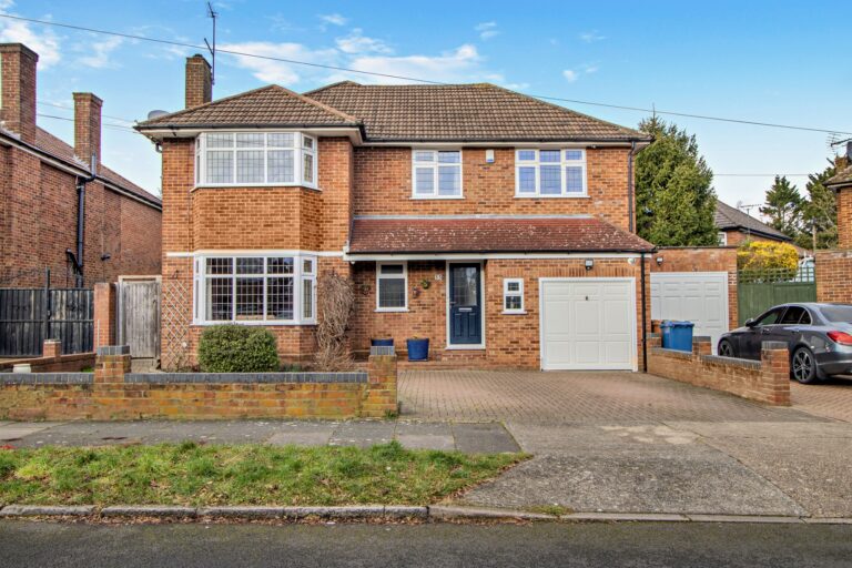 Cedar Drive, Hatch End, Pinner HA5