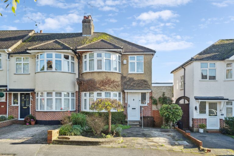 Mount Park Road, Eastcote, Pinner HA5