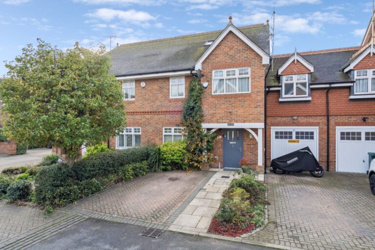 Imperial Way, Croxley Green, Rickmansworth, WD3