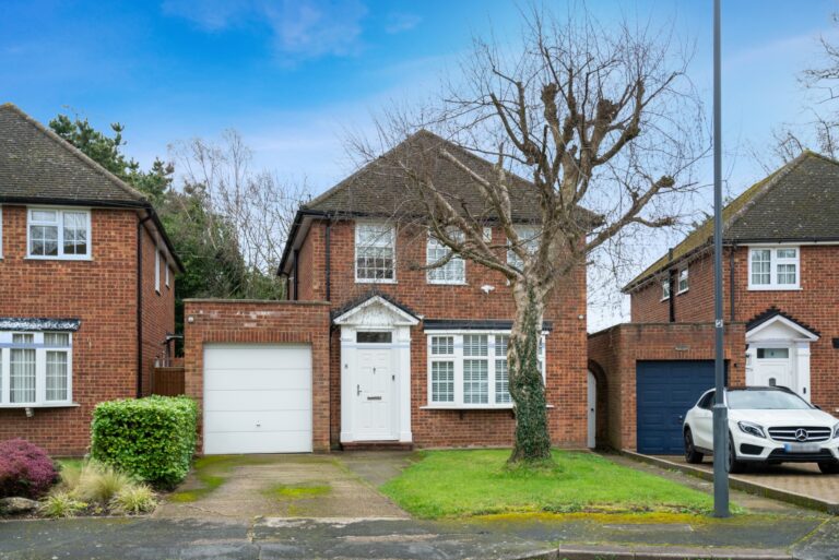 Tooke Close, Pinner HA5