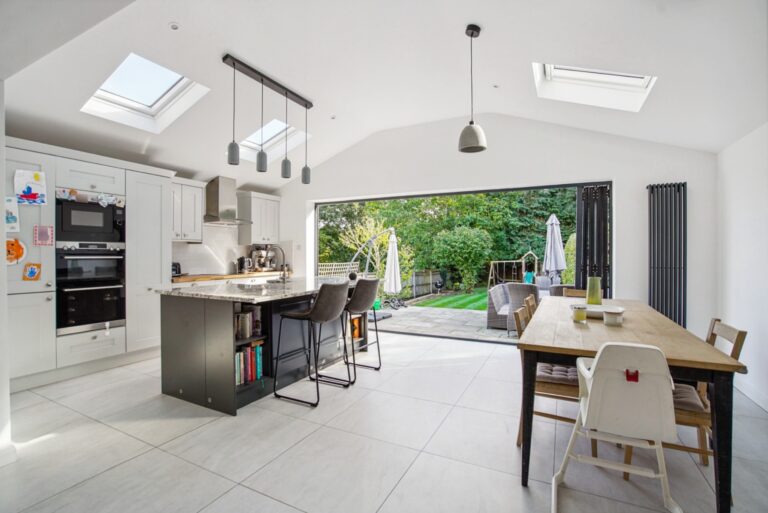 Hubbards Road, Chorleywood, WD3