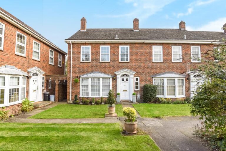 Rising Hill Close, Northwood
