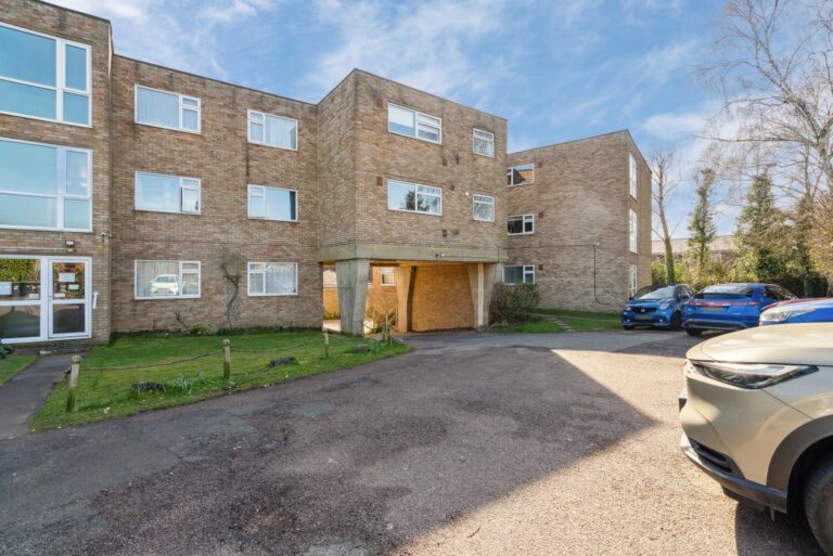 Tudor Court, Mill End, Rickmansworth, WD3