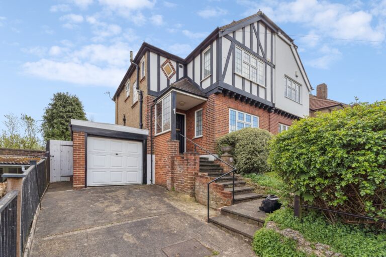Winton Drive, Croxley Green, Rickmansworth, WD3