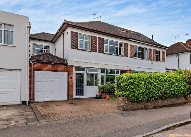 Cannonbury Avenue, Pinner, HA5