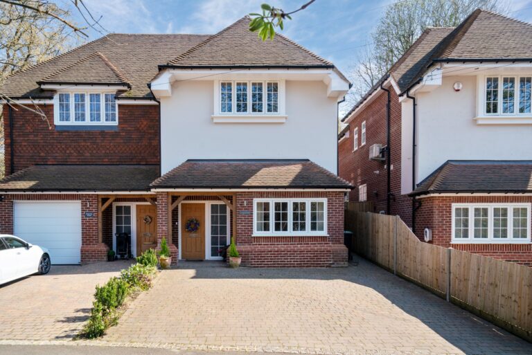 Homefield Road, Chorleywood, WD3