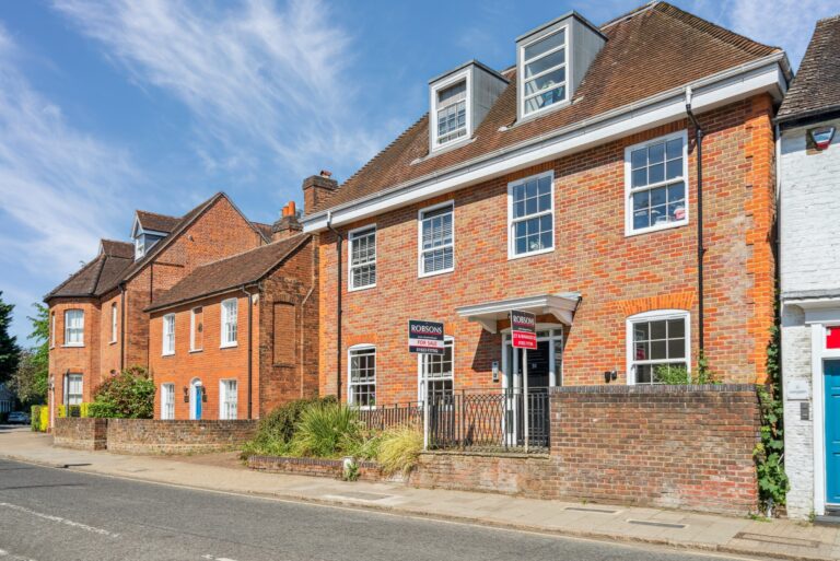 Penn House, High Street, Rickmansworth, WD3