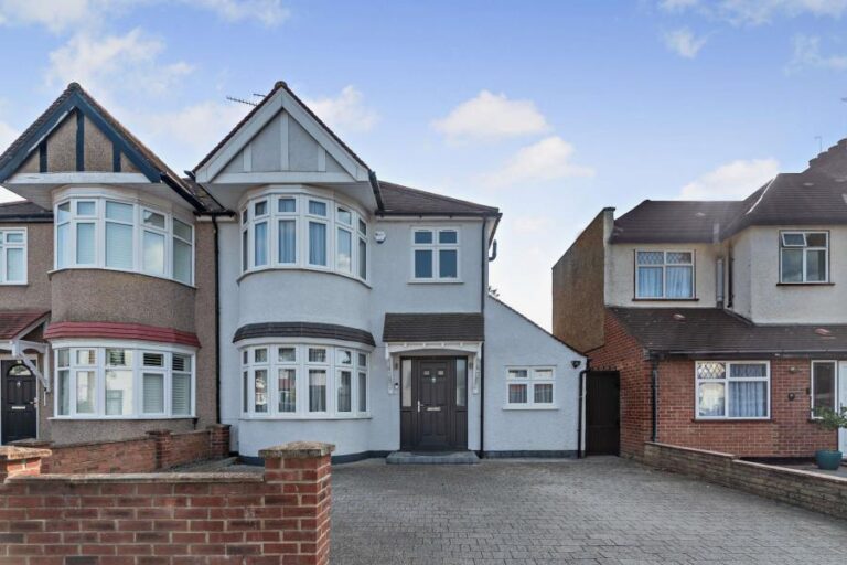 Kingsway Crescent