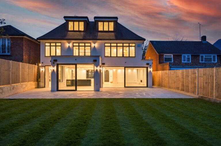 Oakhill Avenue, Pinner Village HA5