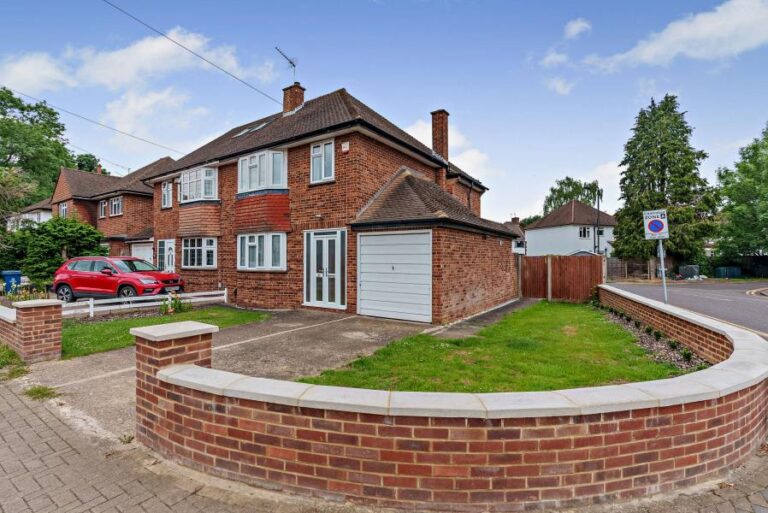 Eastcote Road, Pinner