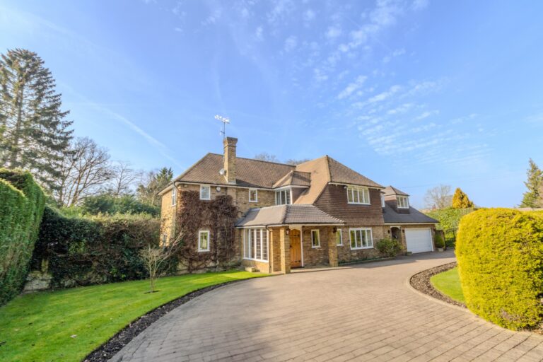Sandy Lane, Northwood