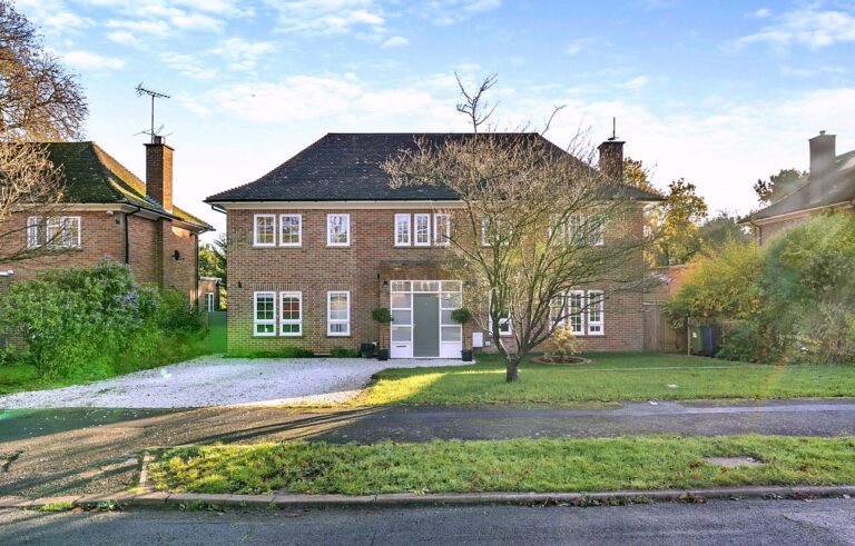 The Grove, Chesham Bois