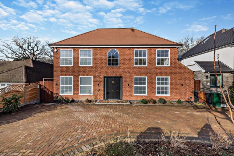 Bishops Avenue, Northwood