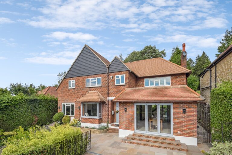 Valley Road, Rickmansworth, WD3