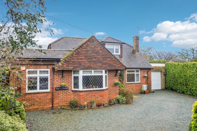 Brays Close, Hyde Heath, Amersham