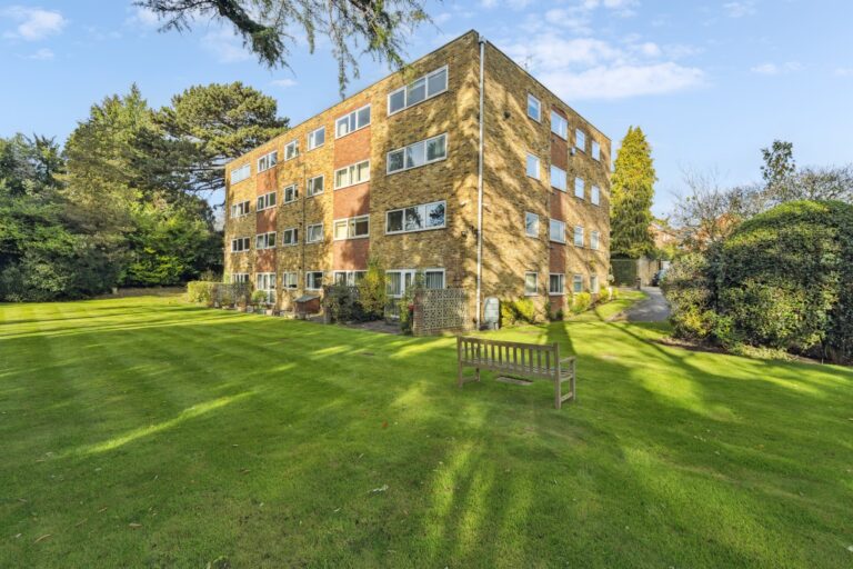 South Hill, 75 Murray Road, Northwood