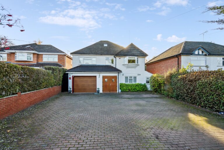Batchworth Lane, Northwood, HA6