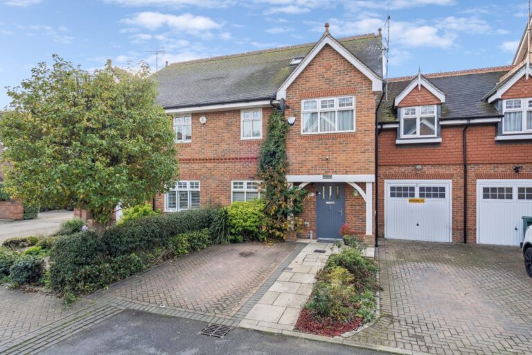 Imperial Way, Croxley Green, Rickmansworth, WD3