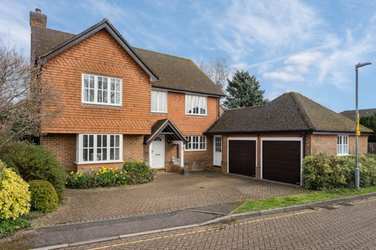 Saxon Close, Amersham