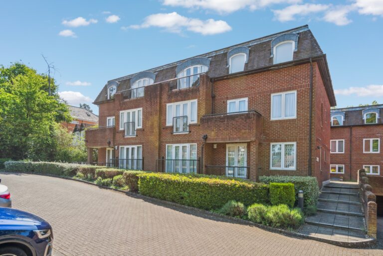 Clarendon Court, Eastbury Avenue, Northwood