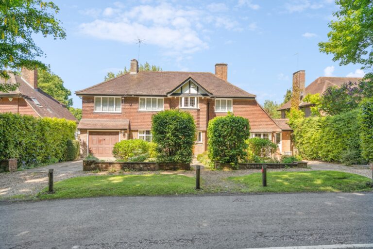Askew Road, Moor Park, Northwood