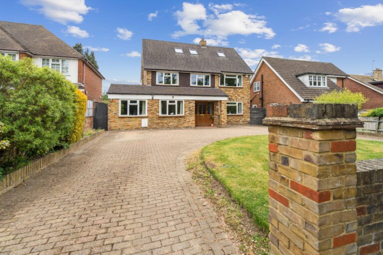 Berry Lane, Rickmansworth, WD3