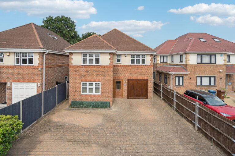 Eastcote Road, Pinner HA5