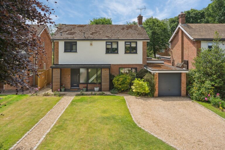 Ash Grove, Amersham