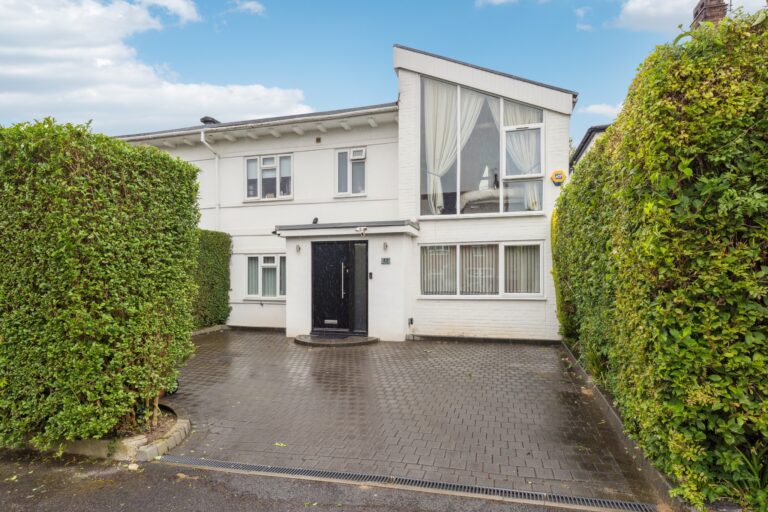 Meadow Road, Pinner, HA5
