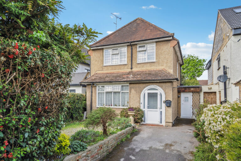 Denham Way, Maple Cross, Rickmansworth, WD3