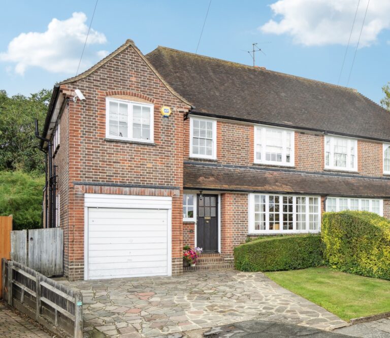 Albury Drive, Pinner HA5