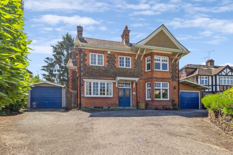 Rickmansworth Road, Watford, WD18