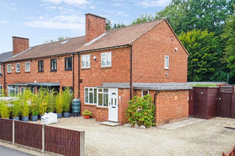 Elizabeth Avenue, Little Chalfont