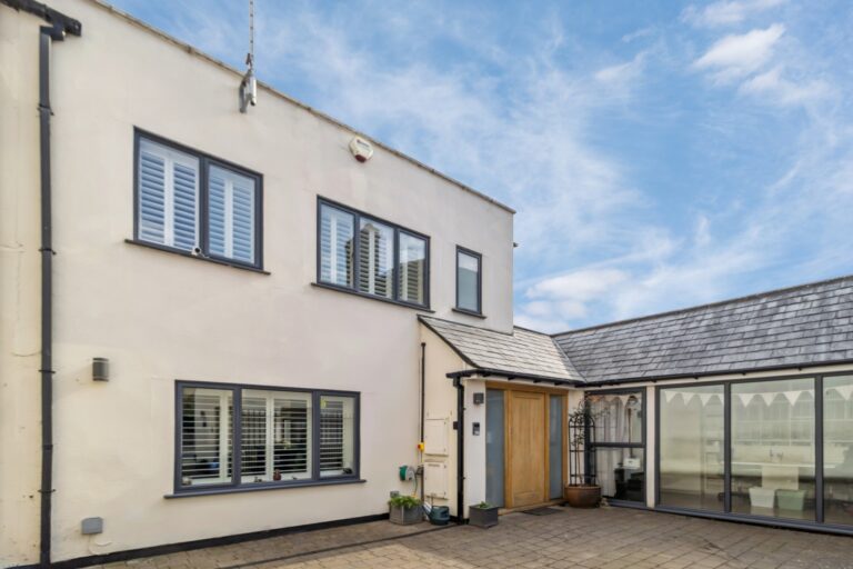 Uxbridge Road, Rickmansworth, WD3