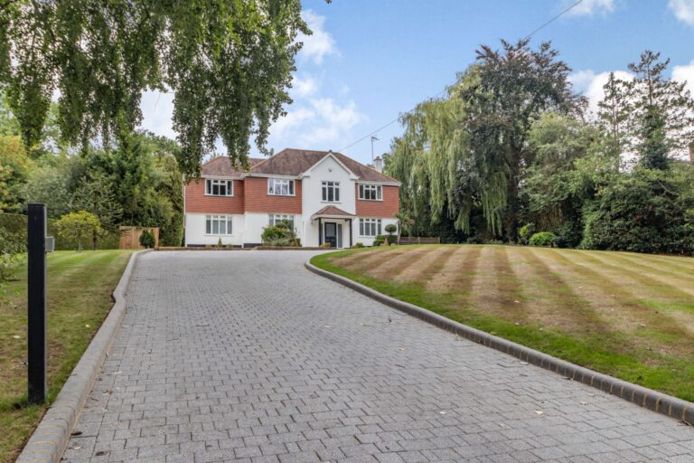 Potter Street Hill, Pinner, HA5