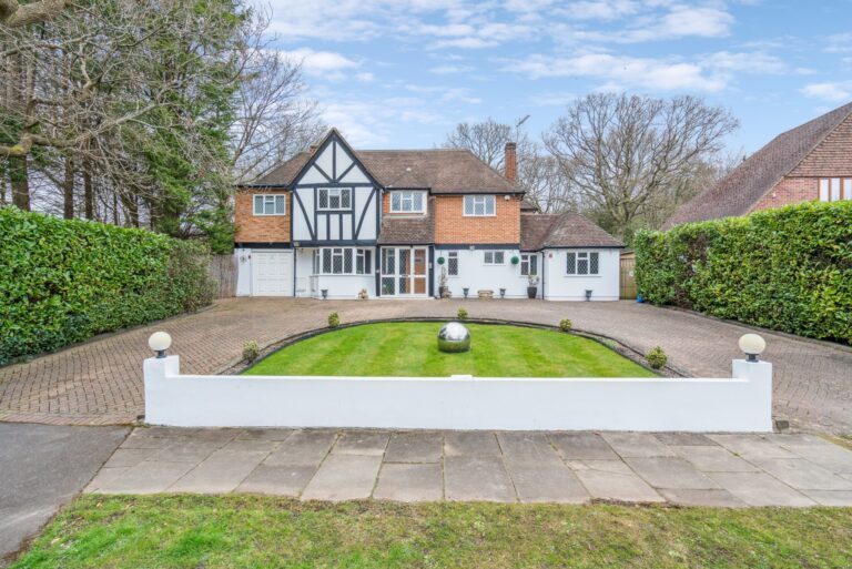 Nicholas Way, Northwood