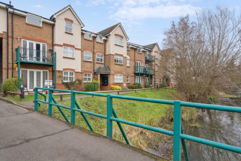 Mill Stream Lodge, Mill End, Rickmansworth, WD3