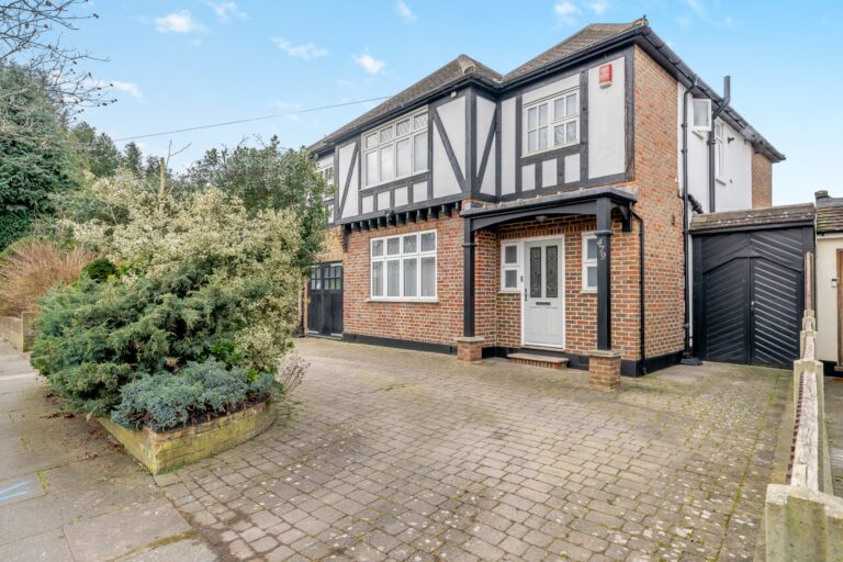 Rayners Lane, Pinner, HA5