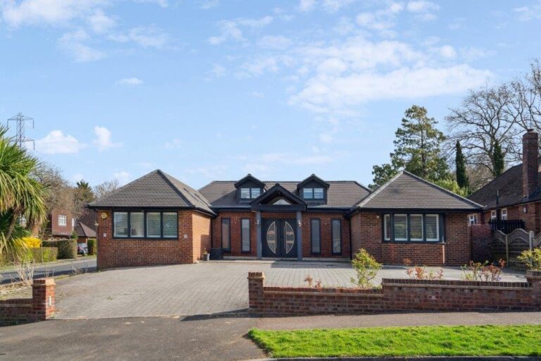 The Roughs, Northwood