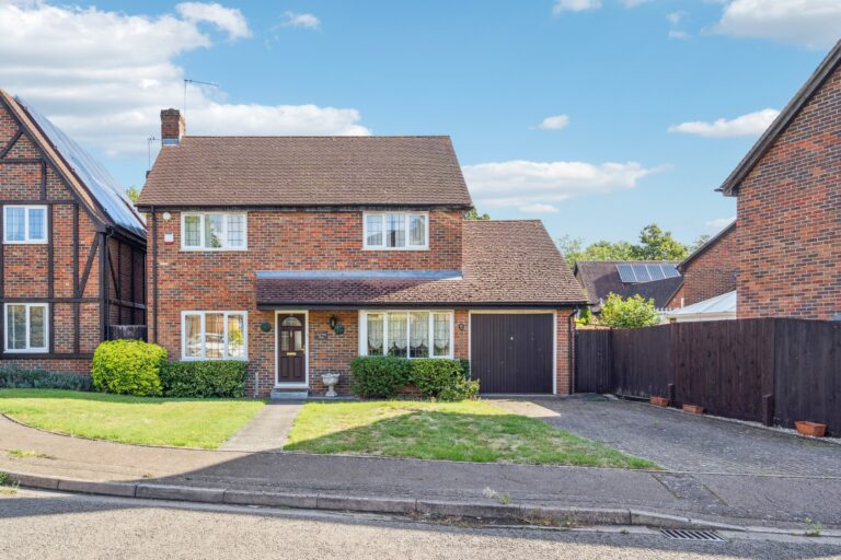 Deerings Drive, Pinner HA5