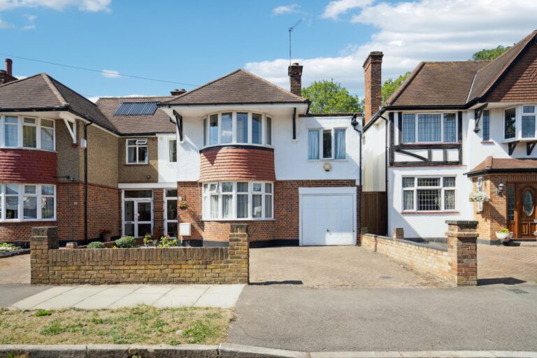 Farm Avenue, North Harrow HA2